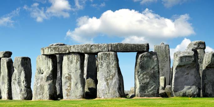 Stonehenge, Devon & Cornwall Group Tour | On The Go Tours
