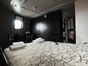 Suite Cabin Bedroom - Antarctica Expedition Cruises - On The Go Tours