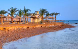 Sunbeds and umbrellas in Hurghada - Egypt Tours - On The Go Tours