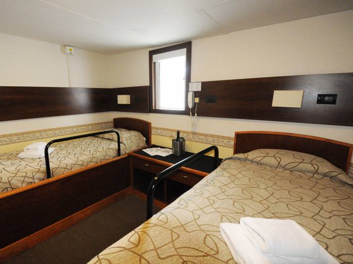 Superior Twin Cabin - Antarctica Expedition Cruises - On The Go Tours