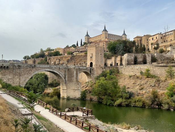 Alhambra main image new - Spain Tours - On The Go Tours
