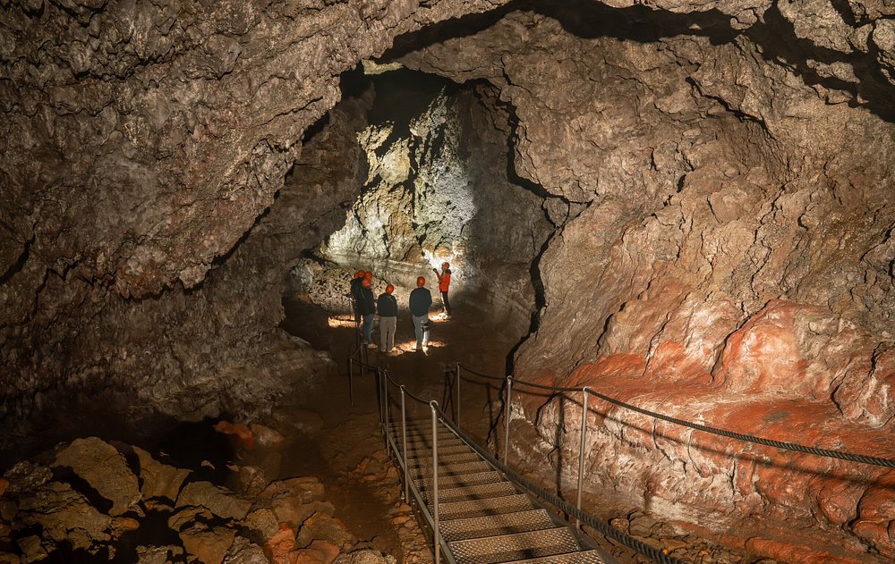 Vatnshellir Cave