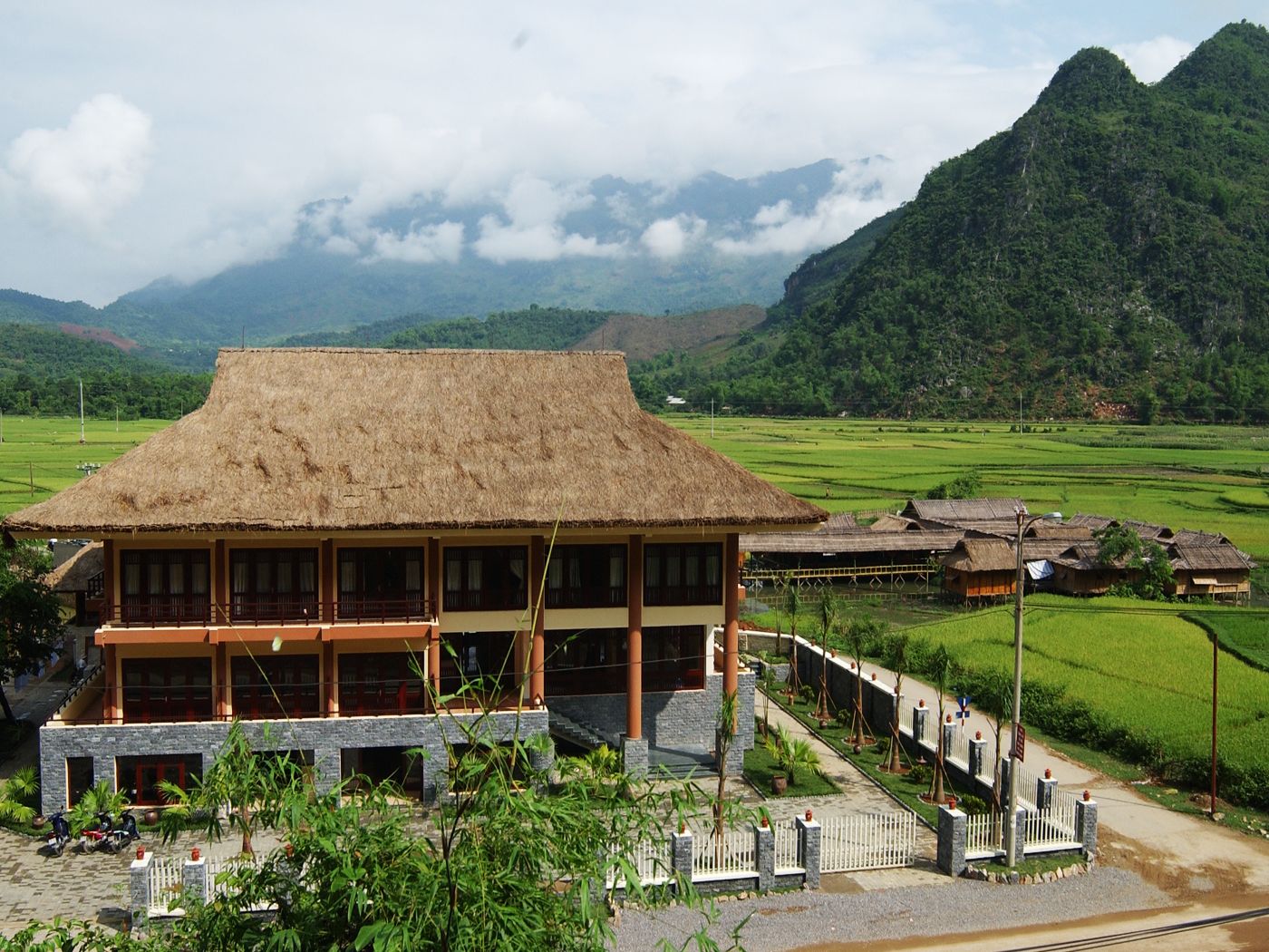 Day 2 - Mai Chau