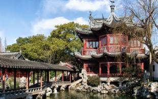 Yu Yuan Gardens in Shanghai - On the Go Tours
