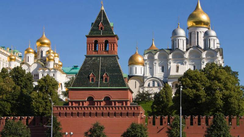 Early-Admission Kremlin Tour in Moscow: Armory, Diamond Fund Exhibition and Assumption Cathedral