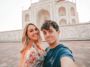flying the nest at taj mahal