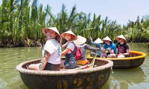 hoi an coconut boats