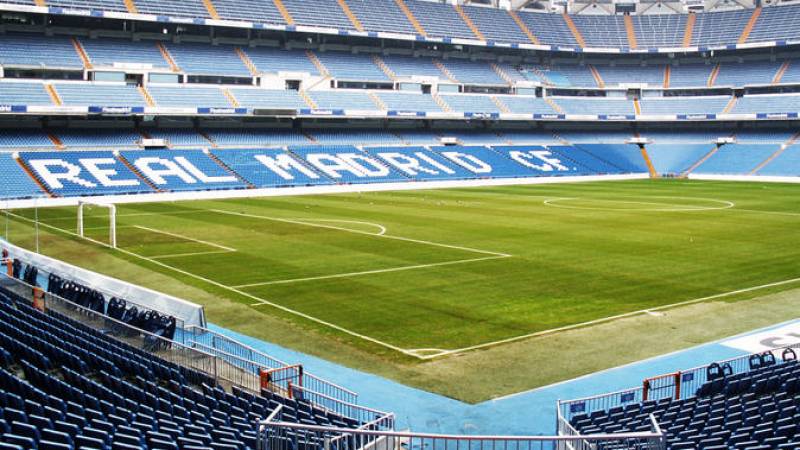 Madrid Highlights Tour with Santiago Bernabeu Stadium Entrance