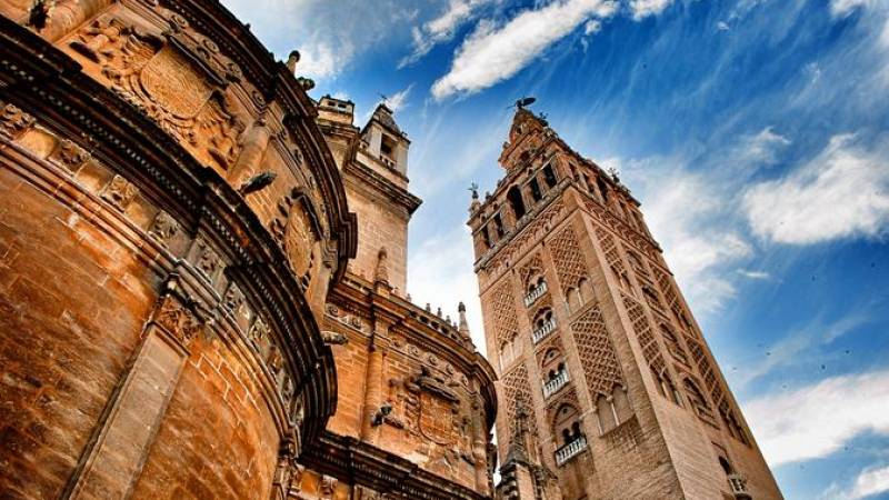 Cathedral & Alcazar of Seville Guided Tour (Skip the Line)