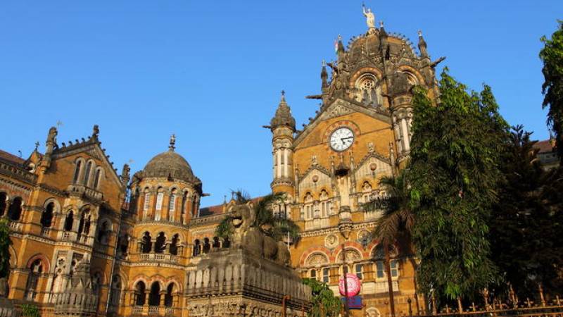 Half-Day Mumbai Sightseeing Tour by Public Transportation
