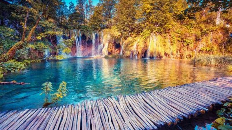 Plitvice Lakes and Rastoke - Small Group Full-Day Tour from Zagreb