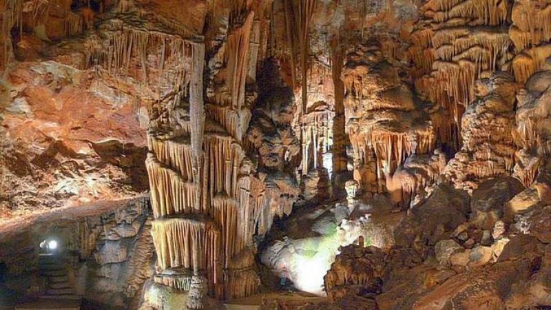 Saeva dupka and Ledenika Caves Day-Tour from Sofia