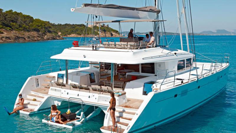 Santorini Sunset Luxury Sailing Catamaran Cruise with BBQ, drinks, transfer