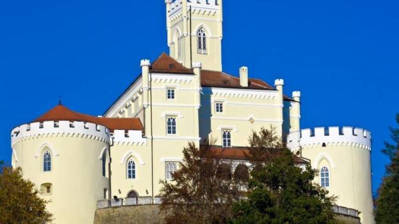 Varazdin Baroque Town and Trakoscan Castle - Small Group Day Trip from Zagreb